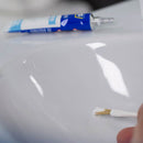 Reparador de cerâmica a ser aplicado em lavabos.