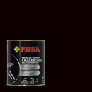 Lata da Tinta Ardósia da marca Pinturas Proa para a criação de um chalkboard na parede, sobre um fundo de cor PRETO.