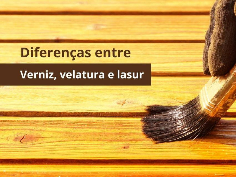 Pormenor de trincha sobre uma superfície de madeira, com a inscrição DIFERENÇAS ENTRE VERNIZ, VELATURA E LASUR.