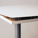 Imagem que ilustra o processo de colagem da cola de uso geral contactceys.