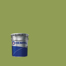 Lata do Hempalin Primer da Hempel sobre um fundo verde, cuja cor é identificada pela marca com o código 40760.
