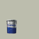 Lata de Hemucryl Primer Hi-Build 18032 da Hempel sobre um fundo cinzento, cor identificada pelo fabricante com o número 12170.