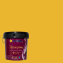 Embalagem da tinta para exteriores REVEPROA MATE SEDA sob um fundo que ilustra a cor SANTA COMBA do catálogo de cores para fachadas da marca Pinturas Proa.